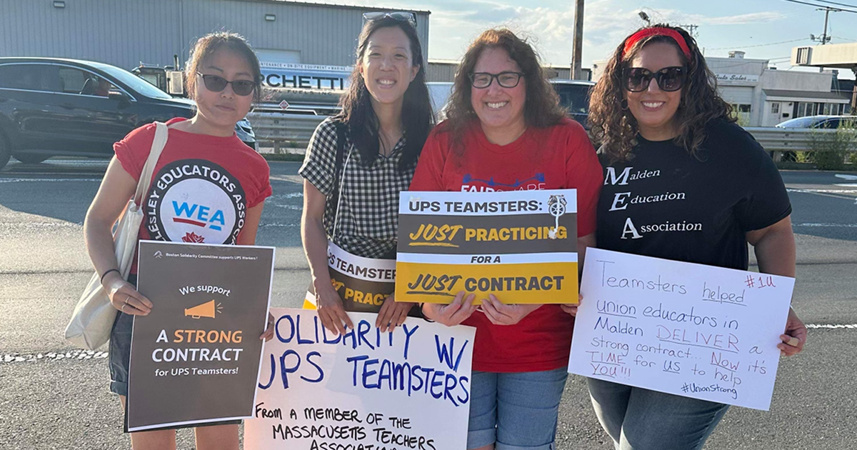 MTA members at UPS practice picket line